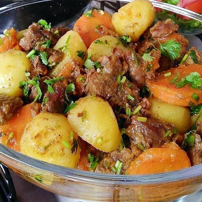 Carne de Panela com Batata e Cenoura