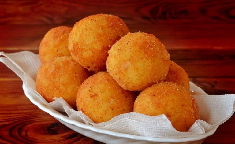 bolinho de mandioca